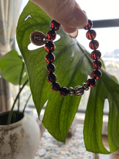 天然全净血珀设计款手串重工银潮牌配件