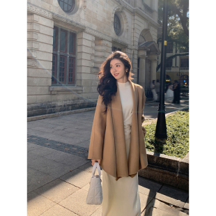 1OO羊毛双面呢大衣女短款 轻奢格调 呢子外套 现货7.5折 MULVAN