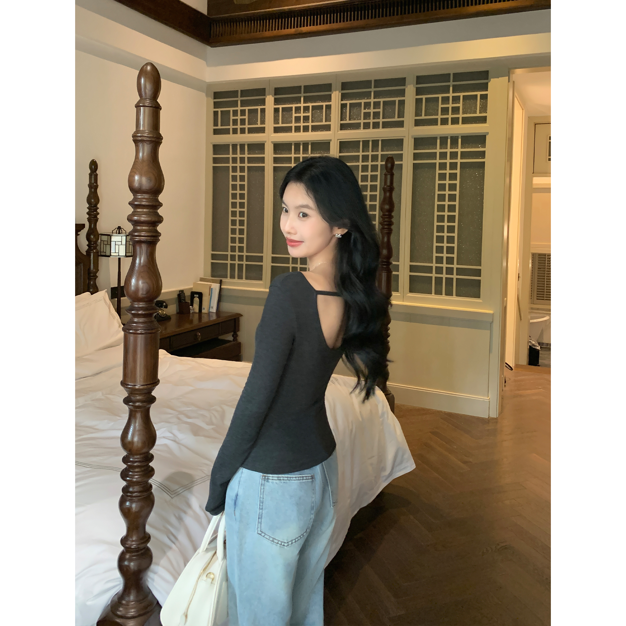 百搭修身U领针织长袖T恤