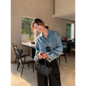 蓝色复古牛仔衬衫 MULVAN 现货6折 女宽松设计感小众休闲外套