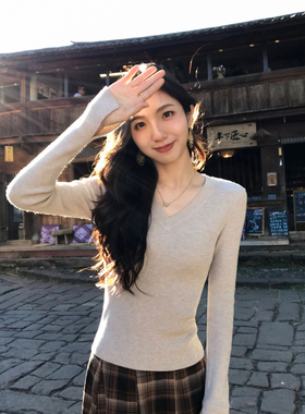 MULVAN 海德公园 简约V领长袖针织衫女气质修身显瘦内搭打底上衣