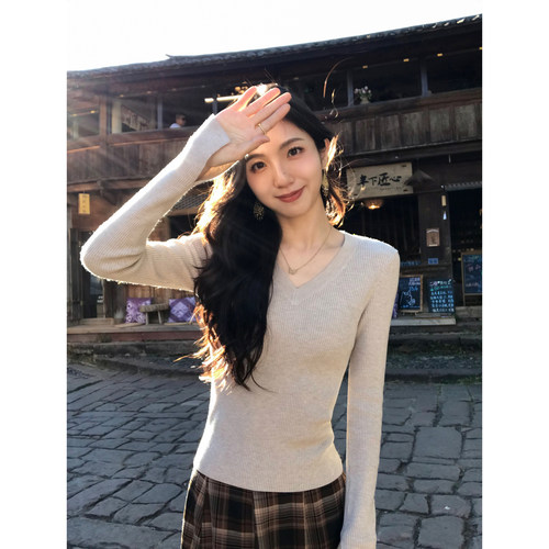 MULVAN 海德公园 简约V领长袖针织衫女气质修身显瘦内搭打底上衣