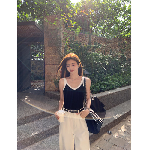 带胸垫v领吊带外穿短款上衣女