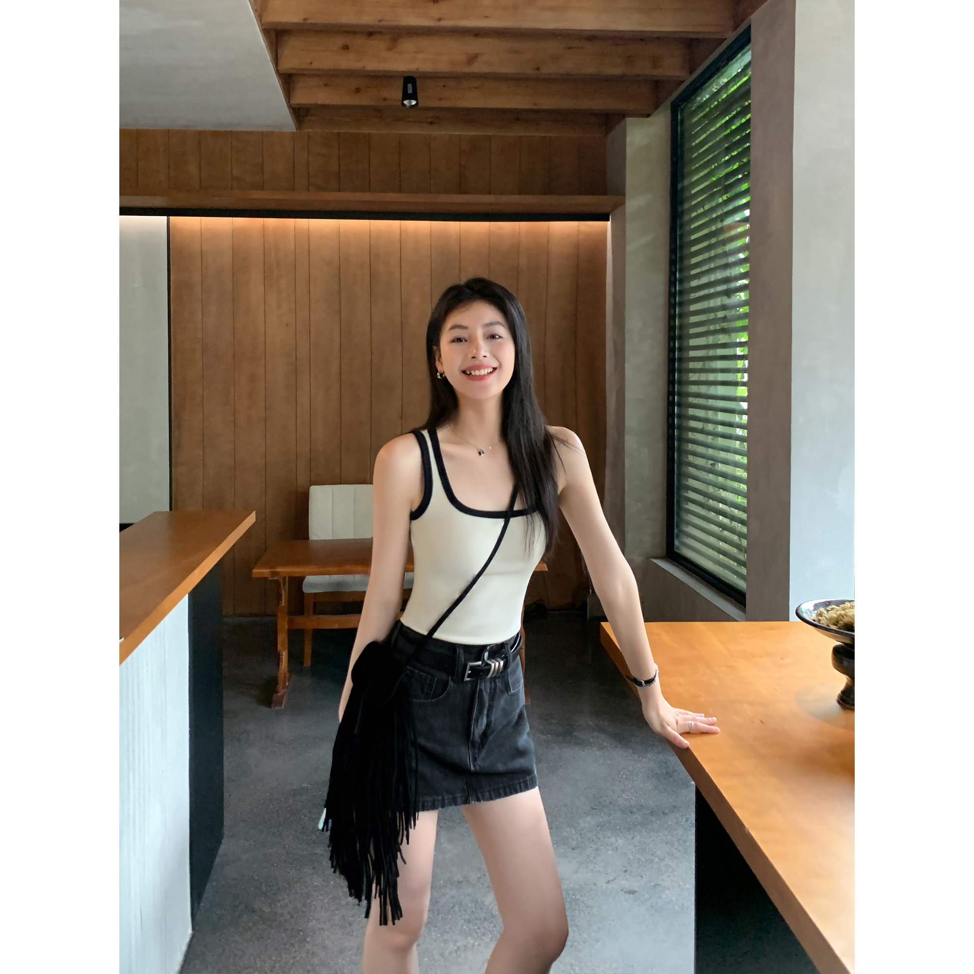 MULVAN 带胸垫白色针织背心女夏季纯色弹力修身无袖吊带上衣,女装/女士精品,背心吊带,淘宝优惠券,粉丝福利购,淘宝优惠卷