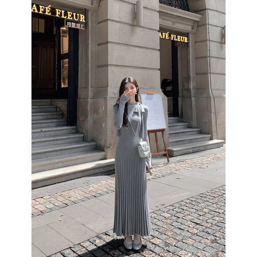 针织连衣裙修身鱼尾裙+开衫套装