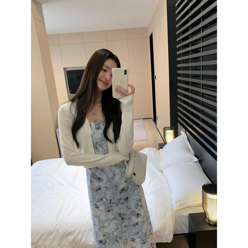 碎花吊带连衣裙女夏收腰长裙