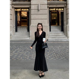 显瘦性感气质包臀鱼尾裙长裙 修身 MULVAN 黑色针织v领连衣裙女长袖