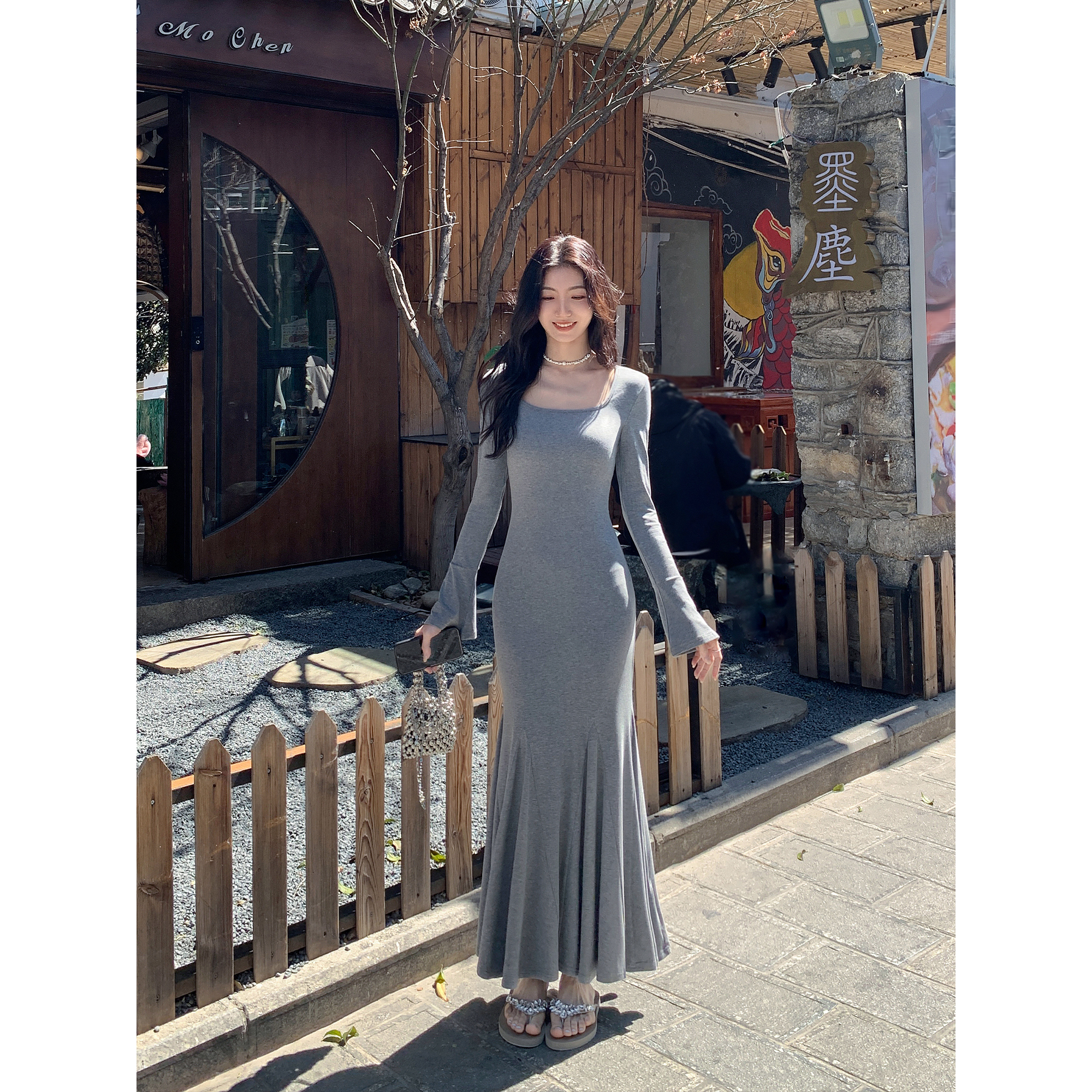 MULVAN 【现货6.5折】法式方领针织连衣裙女修身气质包臀鱼尾裙