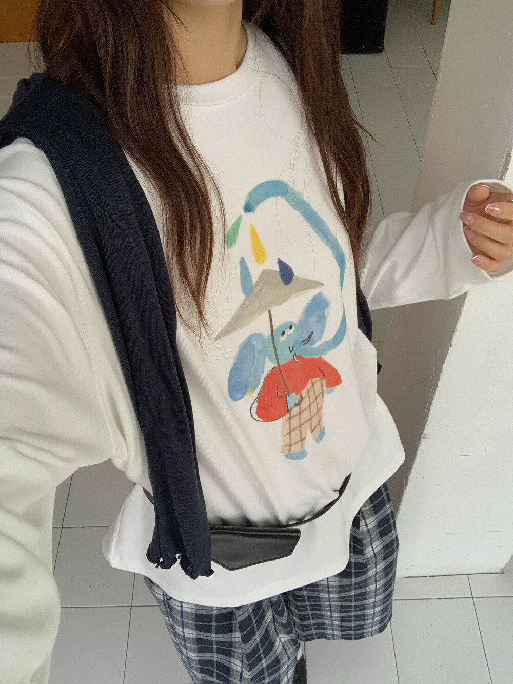 淋雨调皮象FROM ANNA/TABLE BLUE韩系简约宽松磨毛长袖T恤少女感