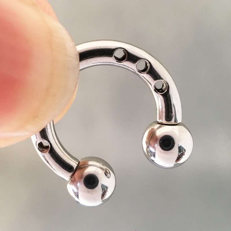 新款穿刺饰品阴环私处穿孔马蹄环原创设计防过敏钛钢乳环pa环镂空
