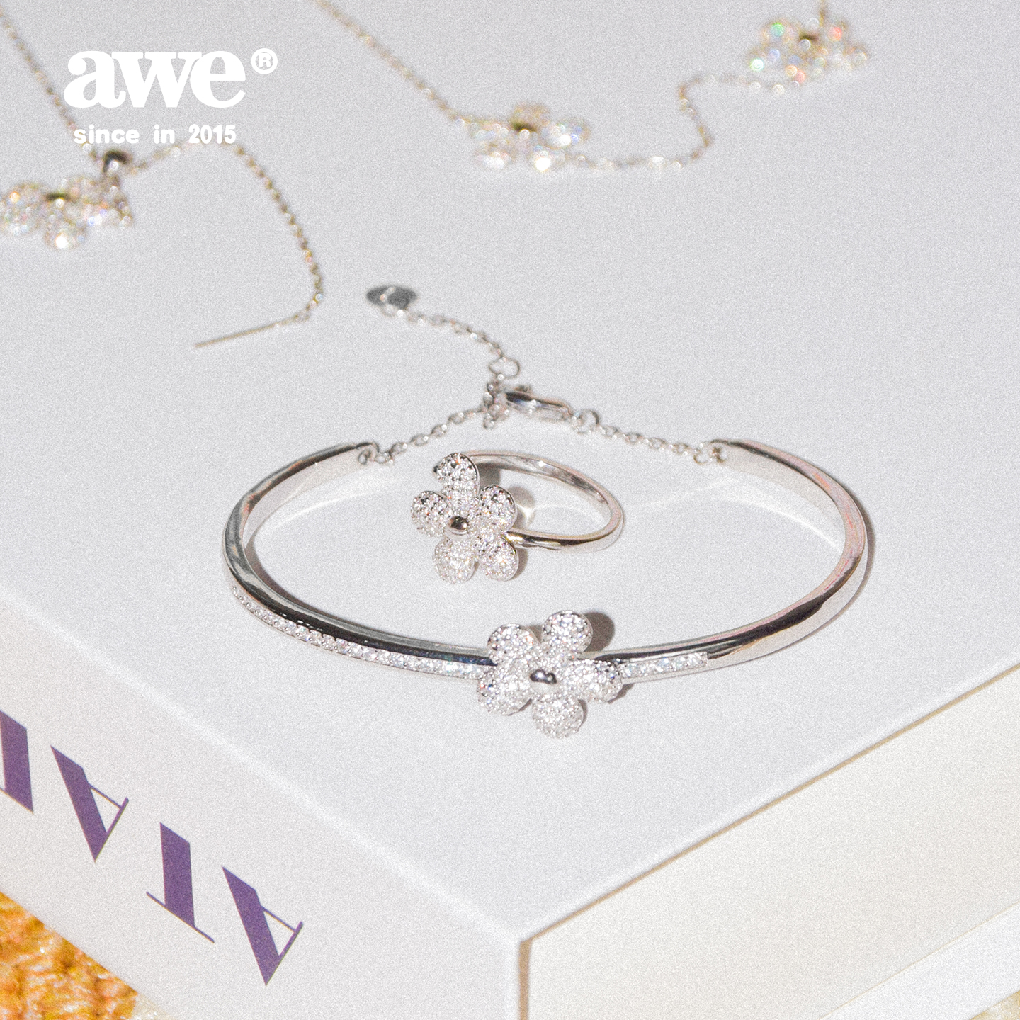 AWE李莎旻子同款闪钻情花手镯女