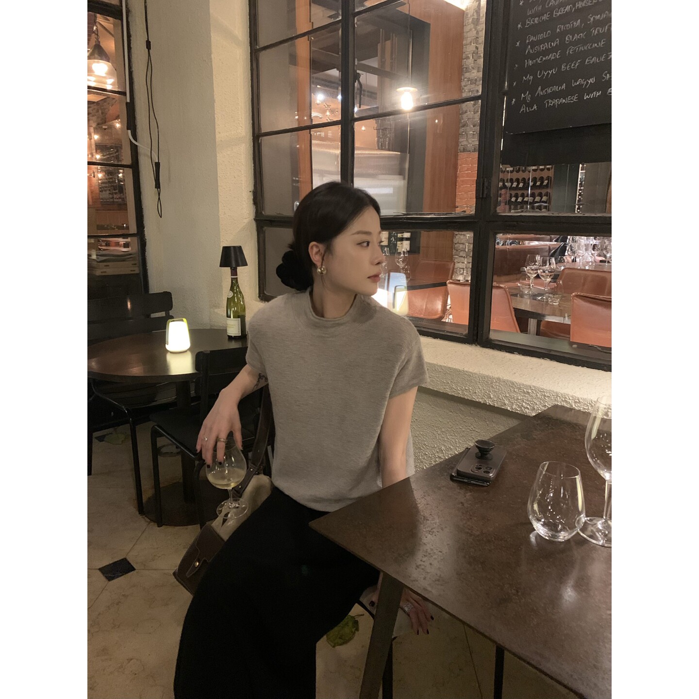 高质感羊毛中领短袖毛针织衫女