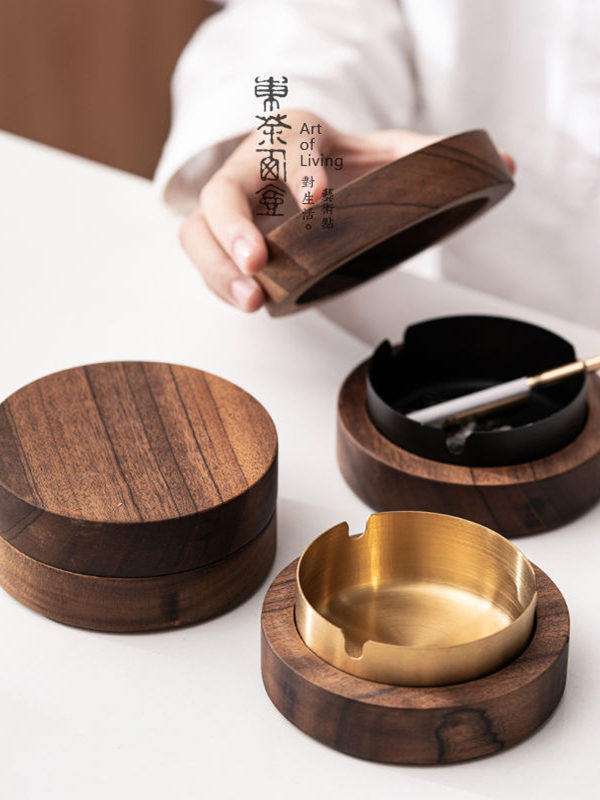 胡桃木烟灰缸带盖小号防飞灰家用客厅小烟盒自然潮流烟缸摆件袖珍
