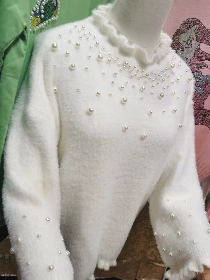 韩国冬季新款荷叶木耳边珍珠钉珠宽松毛绒绒纯色毛衣女