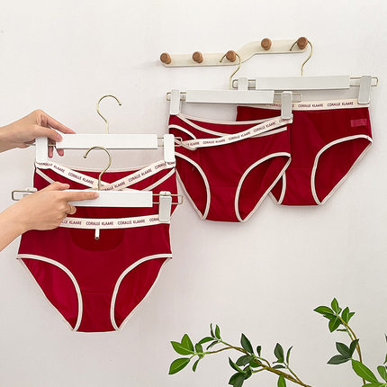 本命红简约轻奢少女中腰内裤新年结婚性感撞色高级感时尚拼接内裤