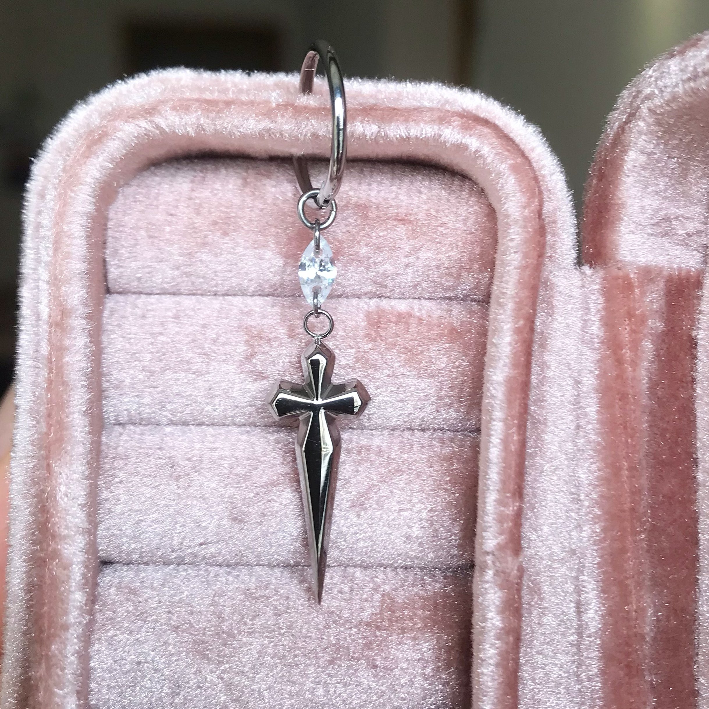 f136钛合金哥特十字架吊坠朋克风耳环高抛光亚文化防过敏高抛光