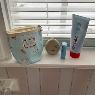 green 复古童话小熊可立梯形袋多功能小物化妆收纳包 house