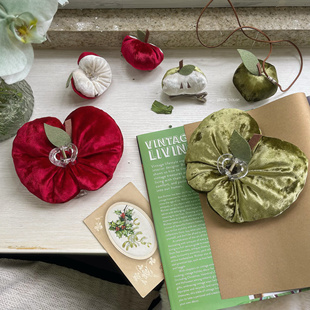 green 圣诞氛围红绿苹果创意多用发夹发圈项链挂件 house