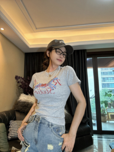 白色灰色印花短袖 THEA买手店RAWVEIL马戏团故事复古烫钻修身 体恤