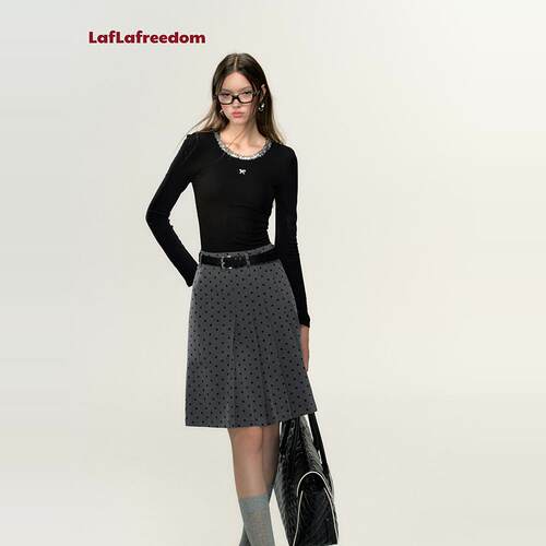 THEA买手店La freedom 官方直发miu系圆手工珠片弹力针织长袖上衣