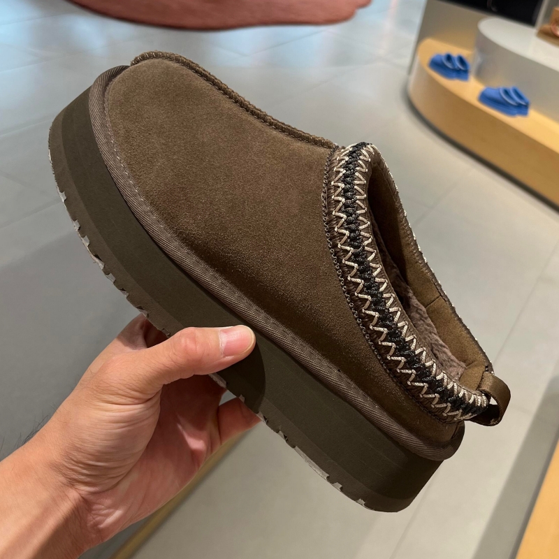 羊皮毛一体低帮雪地靴2025新款