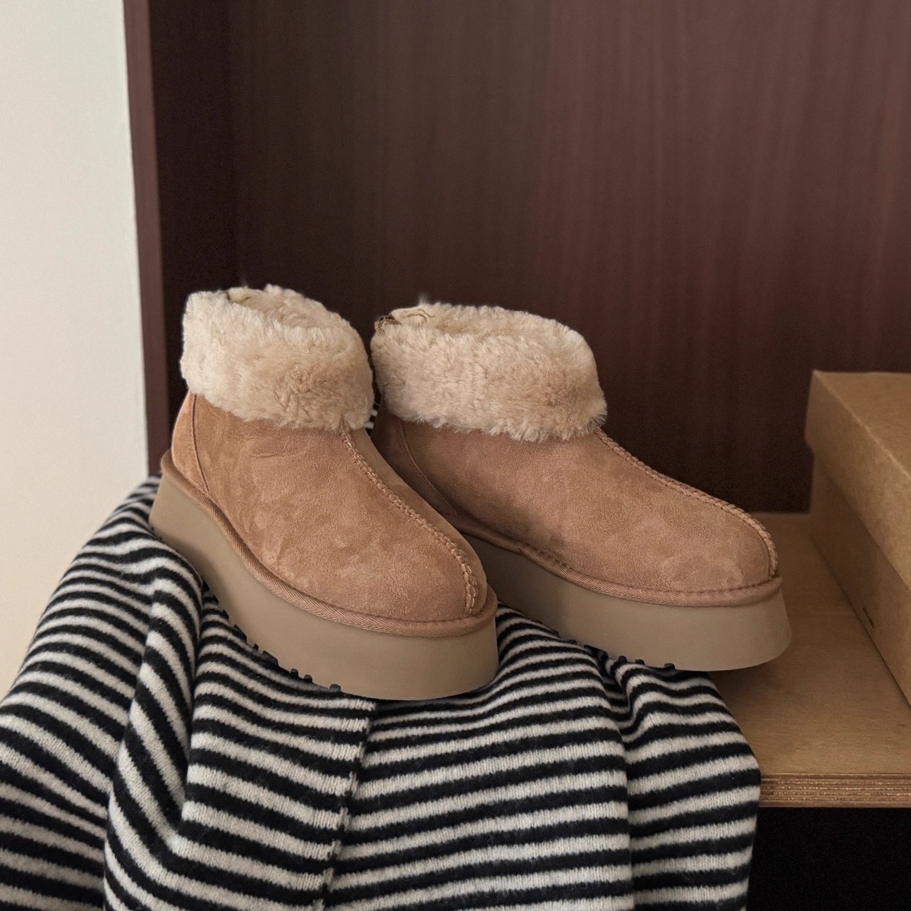 羊皮毛一体雪地靴2025新款复古风圆头松糕厚底增高短筒雪地棉保暖