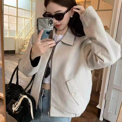 Korean Style Reversible Lapel Short Petite Jacket For Women,