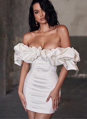 Sexy Waist-hing Short Skirt, Tube Top, Shoulder Bone Ruffles