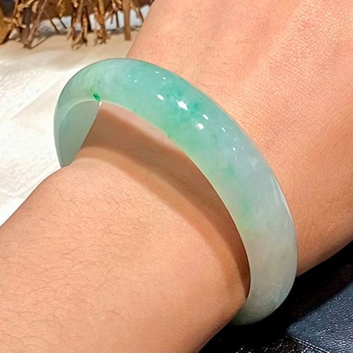 【璞谷翡翠】天然正品59冰种飘浅阳绿花宽条缅甸翡翠手镯a货1826