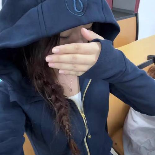 lululemonScubahoodie连帽卫衣