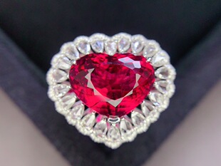 18k金镶嵌天然心形卢比来戒指吊坠两用款生日礼物项链女9.8克拉