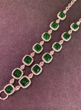 18k金镶嵌天然糖塔祖母绿项链女款情人节生日礼物23.65克拉