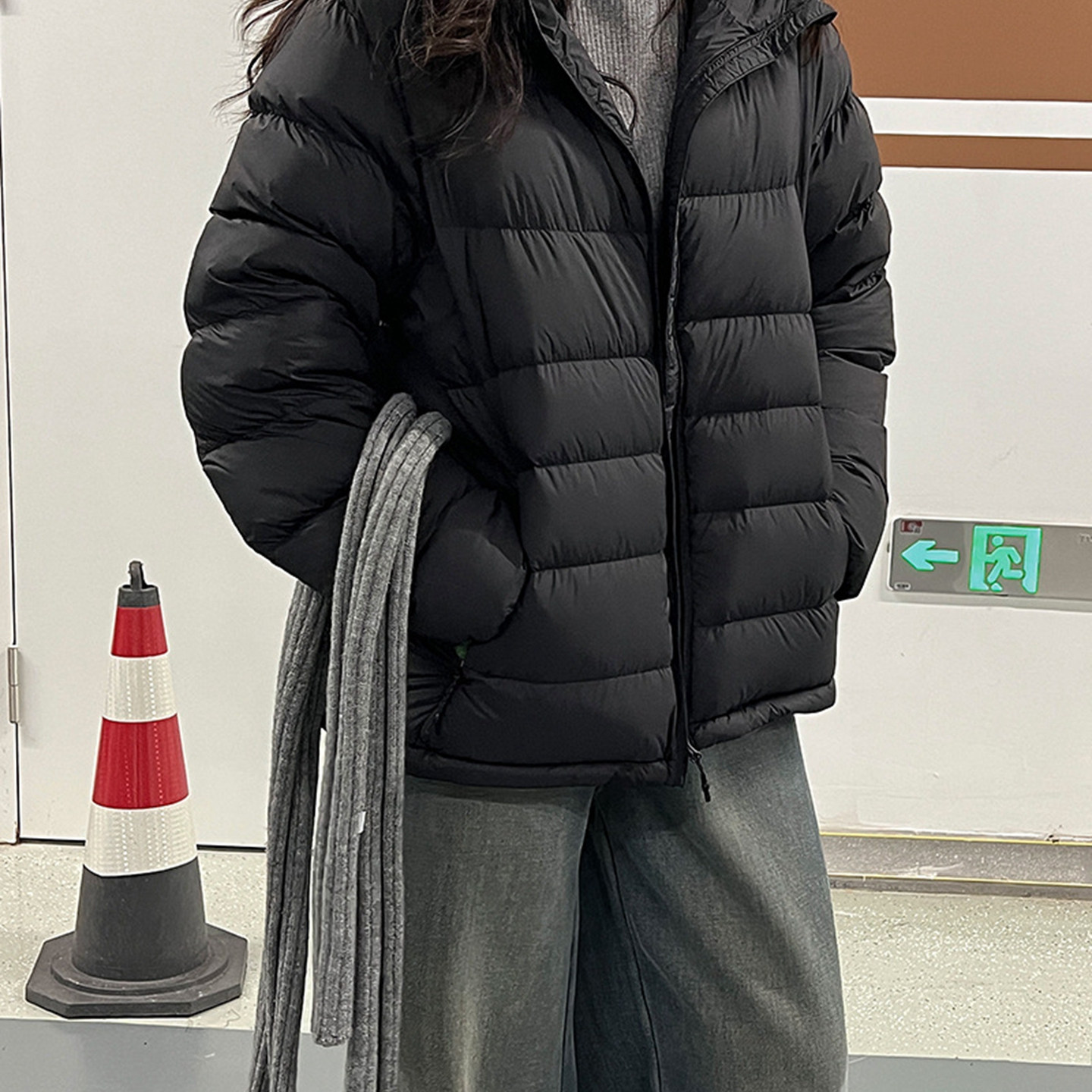 实拍！安心90白鸭绒泡芙羽绒服女冬季轻薄款防寒连帽外套Y802501