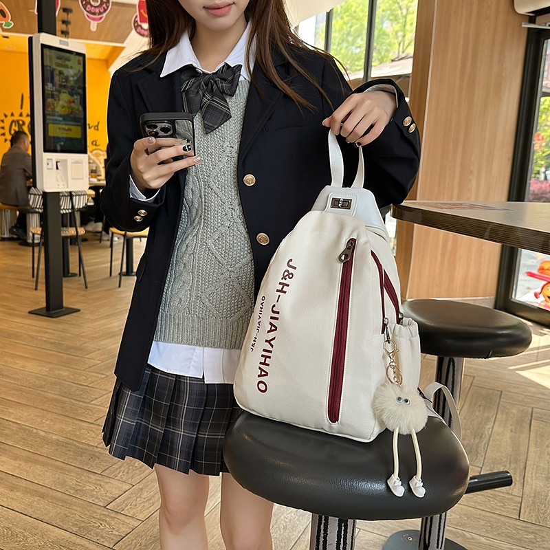 日系简约休闲胸包女潮牌运动单肩斜挎小背包女百搭ins大容量男包