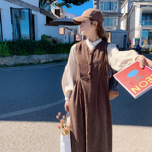 咖色灯芯绒连衣裙两件套女2023秋季新款法式高级感超好看套装裙子图片