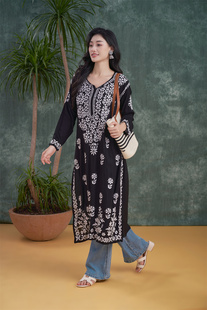 印度进口服饰绵绸手工刺绣民族风瑜伽服套头上衣日常休闲薄款黑色