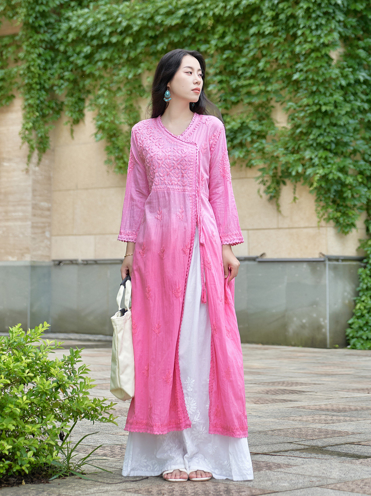 B1-1-2印度女装进口民族风中长款纯棉渐变粉手工刺绣薄款长袍透气