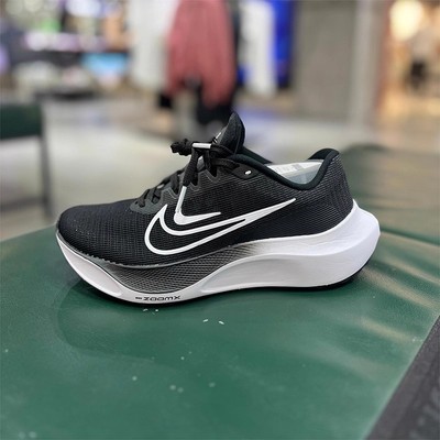Nike/耐克女子新款ZOOM FLY 5运动休闲训练跑步鞋DM8974-001