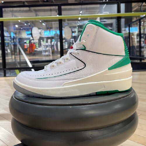 NIKE耐克 AIR JORDAN 2 RETRO男子AJ2休闲复古板鞋DR8884-103-101