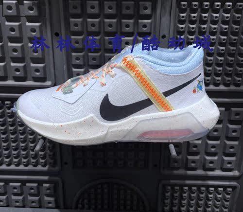 Nike/耐克大童女子运动篮球鞋
