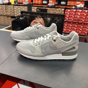 Nike/耐克男子百搭简约运动休闲复古透气跑步鞋 FN6838-012