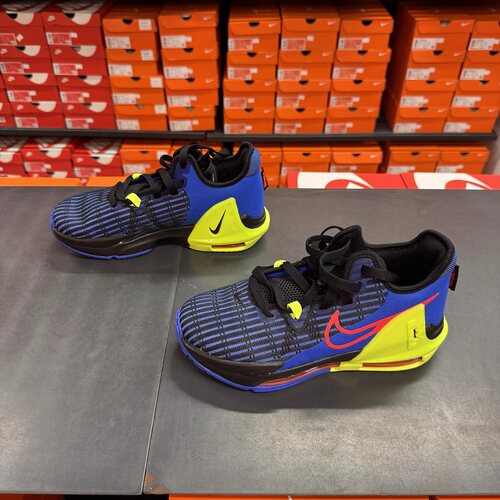Nike/耐克 大童LEBRON WITNESS中帮运动篮球鞋DD0423-405