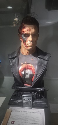 正版1/1Queen Studios Customized T-800 1/1半身像正版雕像