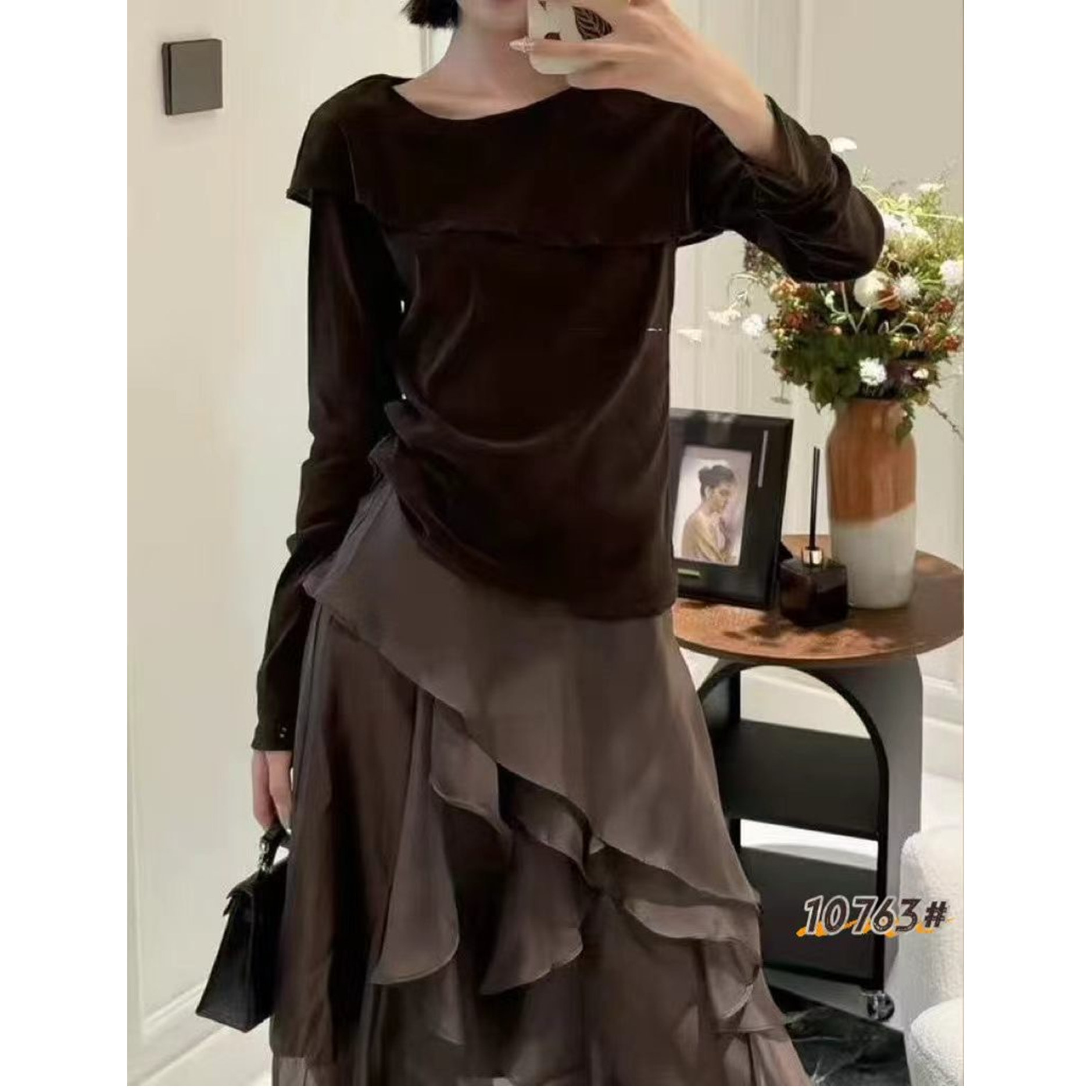 韩版温柔荷叶边长袖丝绒衬衫女欧洲站2026秋季新款欧货女人味小衫