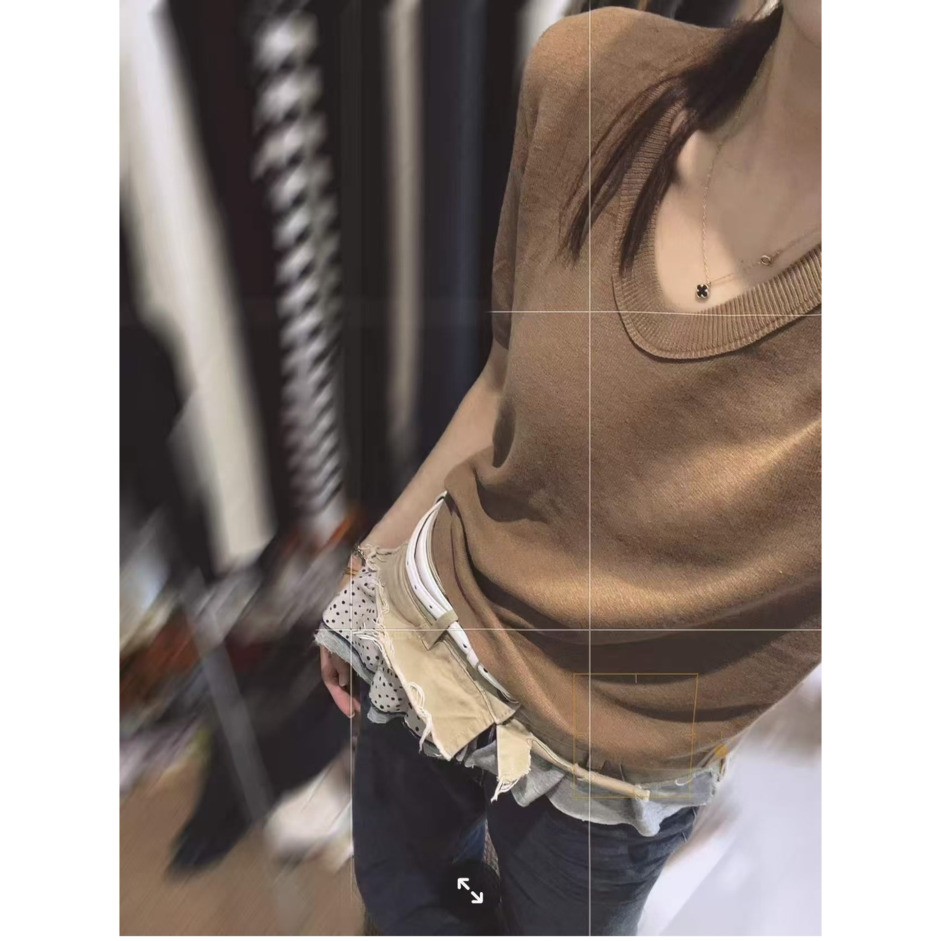 纯色U领中袖羊毛针织衫女欧洲站2026秋季新款欧货百搭修身打底衫