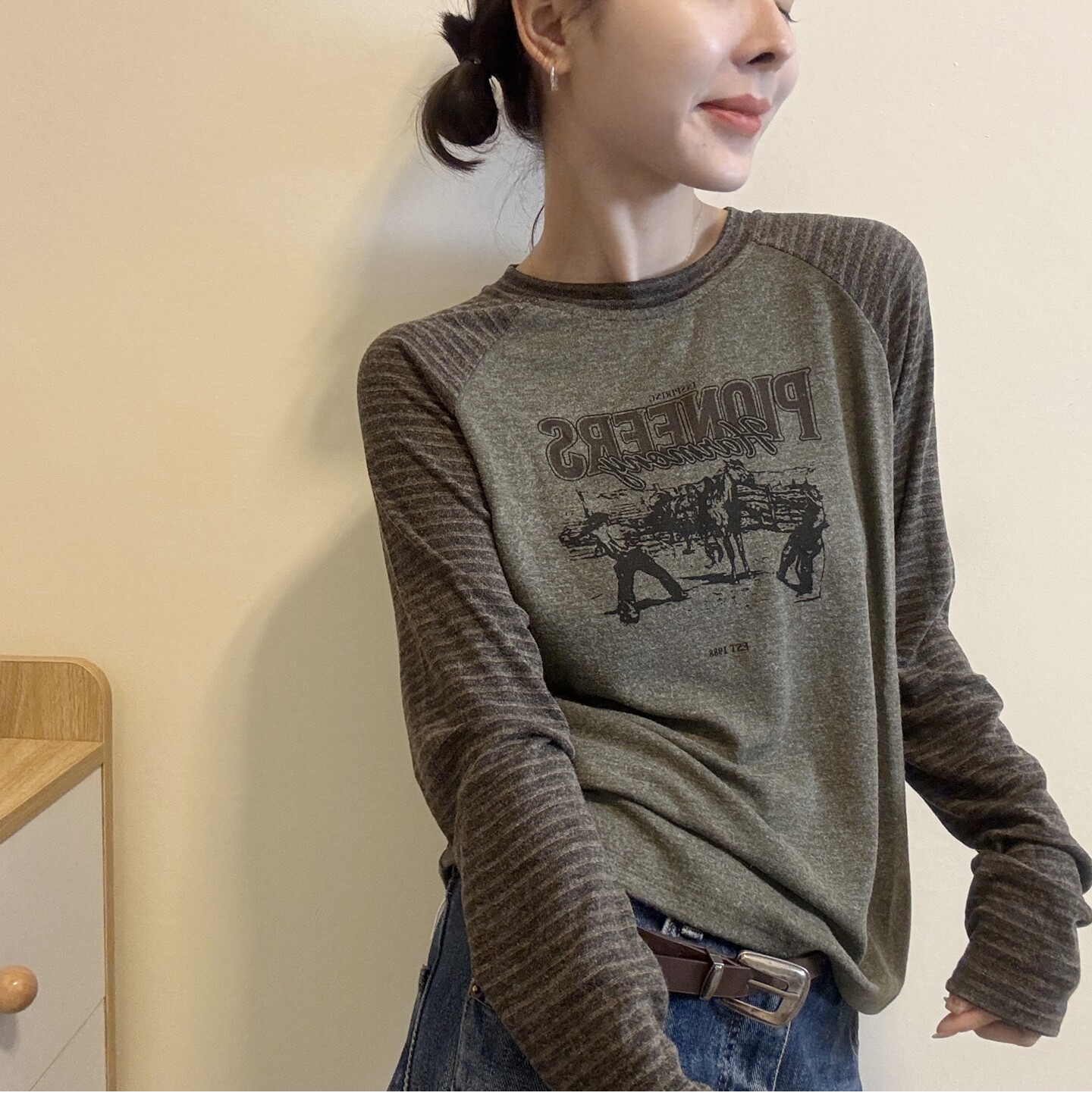 时尚休闲字母印花圆领长袖T恤女潮欧洲站2026秋季新款欧货打底衫