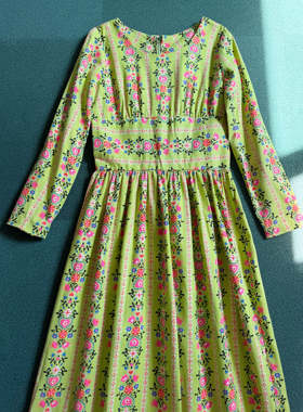 70s vintage｜经典70年代花卉柄 浪漫草绿色高腰线长裙