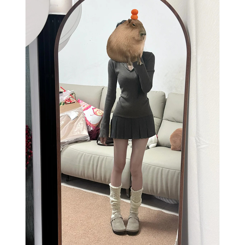 韩系基础深灰色v领喇叭袖针织衫