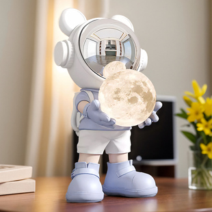 创意轻奢太空人宇航员桌面摆件家居客厅儿童房月球台灯酒柜礼物