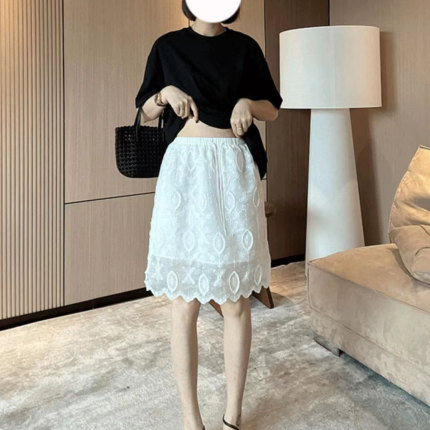 大码气质重工蕾丝刺绣半身裙女夏季胖妹妹设计感中长款时尚打底裙